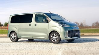 Stejné ceny, jiný diesel. Toyota Proace dělá na první pohled neznatelný, ale zásadní krok Stejné ceny, jiný diesel. Toyota Proace dělá na první pohled neznatelný, ale zásadní krok