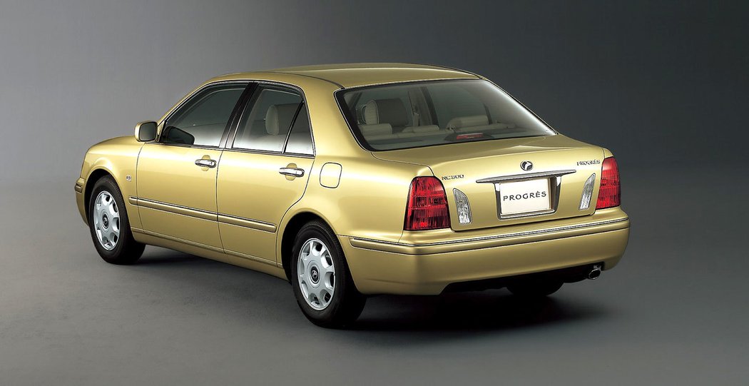 Toyota Progrès (2001–2007)