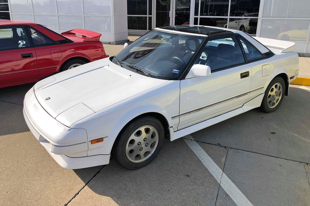 Toyota MR2