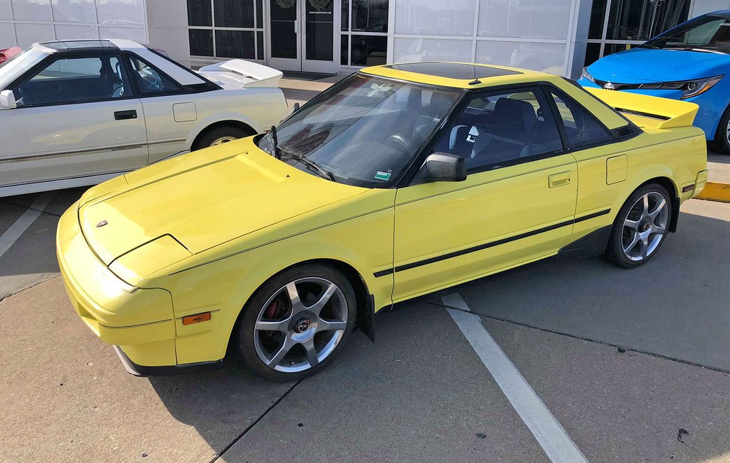 Toyota MR2