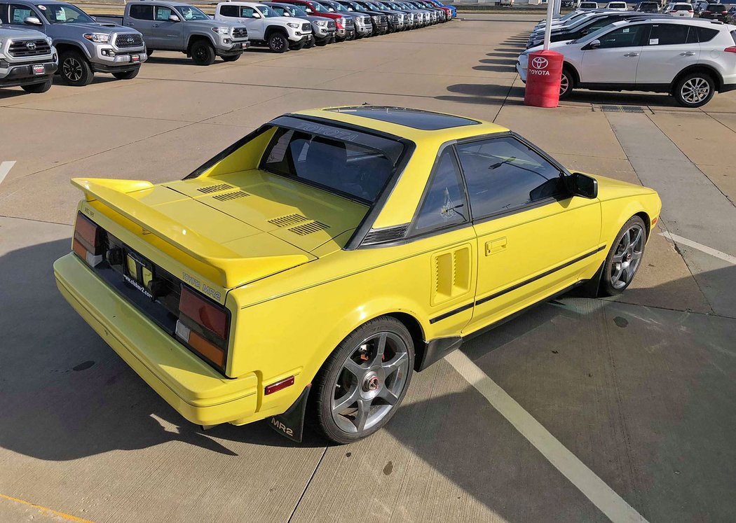 Toyota MR2