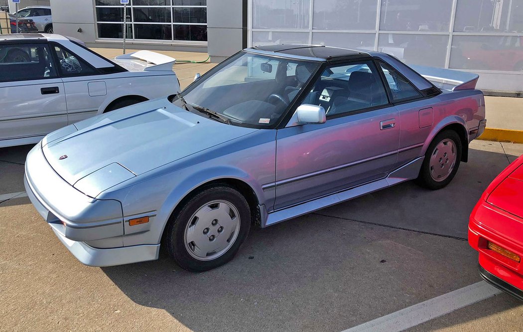 Toyota MR2