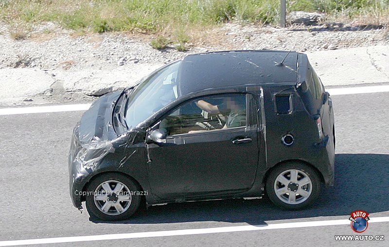 Toyota iQ