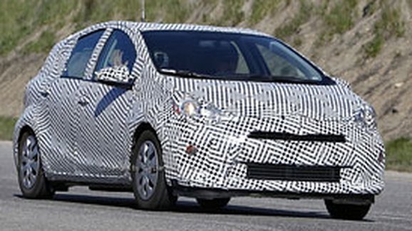 Spy Photos: Toyota Prius C - hybrid pro každého (video)