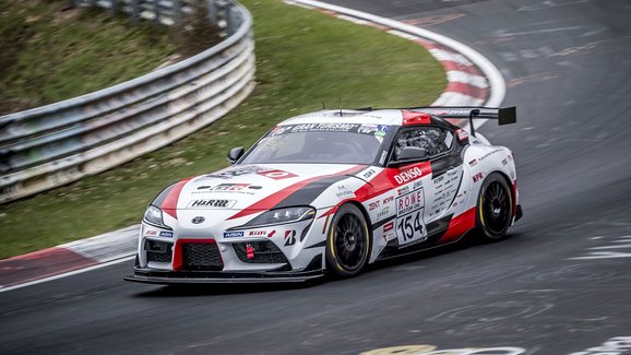 Seznamte se. Tato Toyota Supra pojede čtyřiadvacetihodinovku na Ringu