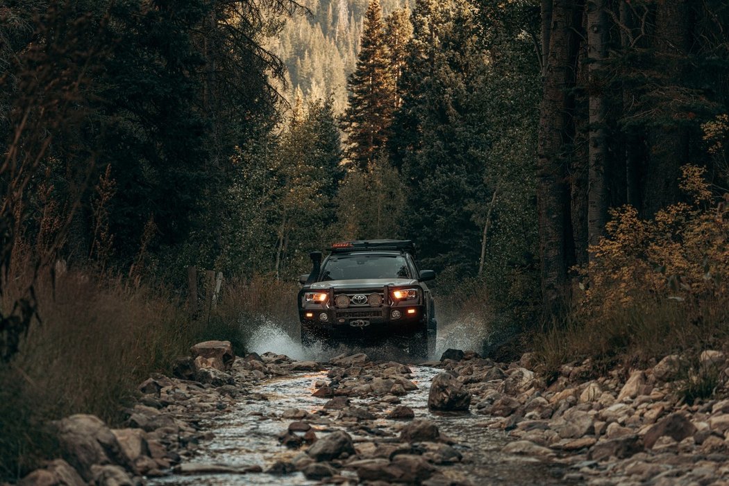 Toyota Tacoma Overlanding concept