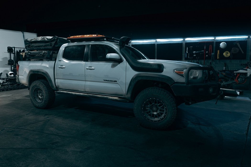 Toyota Tacoma Overlanding concept