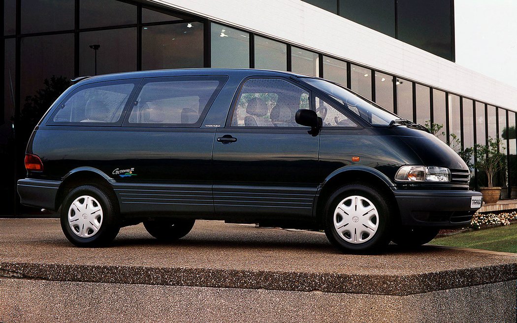 Toyota Tarago (1994)