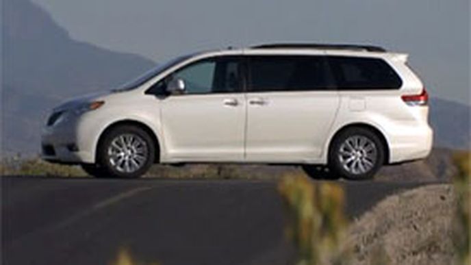 Video: Toyota Sienna – Osmimístné MPV pro USA Video: Toyota Sienna – Osmimístné MPV pro USA
