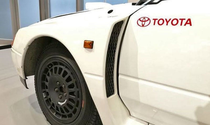 Toyota MR2