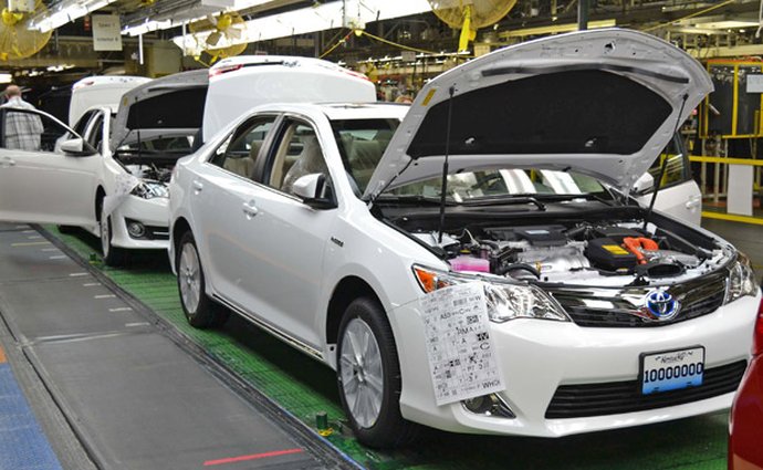 Také Toyota chce vyrábět auta v Mexiku