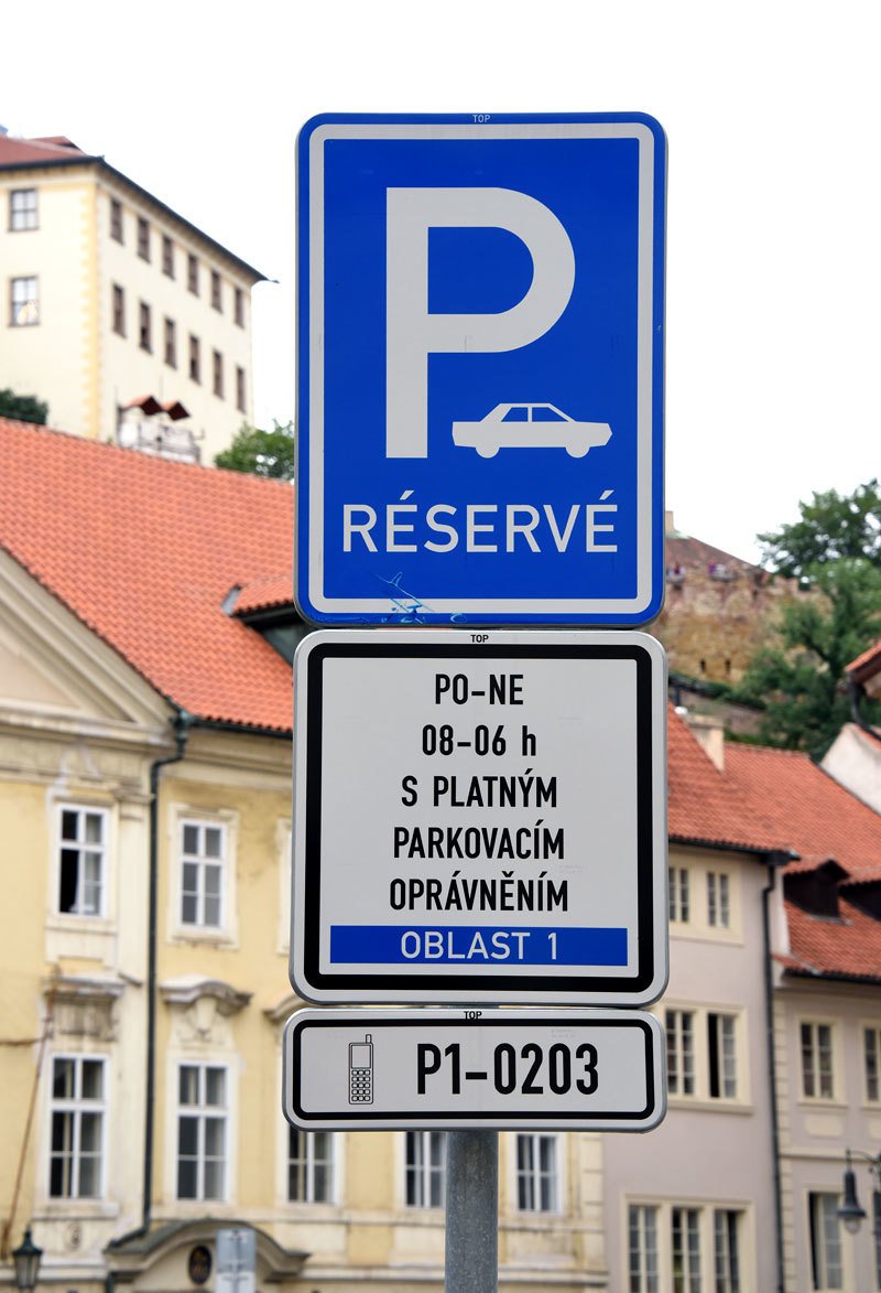 Dopravní značka upravující parkování