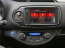 Systém Touch 1 před prvním faceliftem nepodporuje češtinu, tu získal až Touch 2. Apple Car Play a Android Auto se yaris naučil až v roce 2019 s novým multimediálním systémem TAS500.
