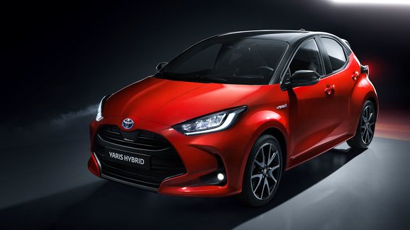 Nová Toyota Yaris je tady. S novým tříválcovým hybridem a unikátním středovým airbagem