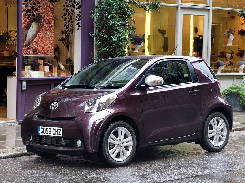 Toyota iQ