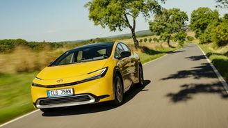 Roadshow Toyoty s alternativními pohony probíhá napříč Českem. Návštěvníci je mohou sami vyzkoušet.