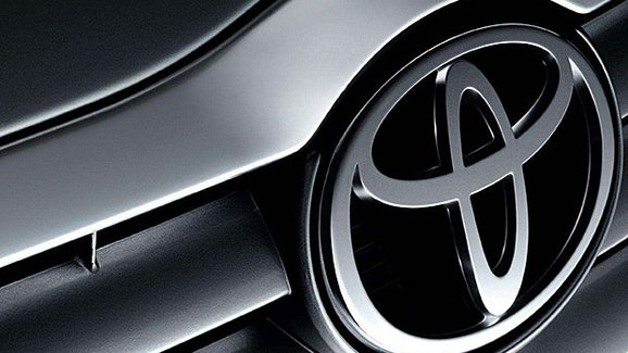 Také Toyota se vrací k „zakázané“ náplni klimatizací