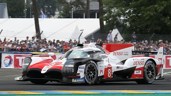 24 hodin Le Mans 2018: Toyota se konečně dočkala a hned slaví dvojitý triumf