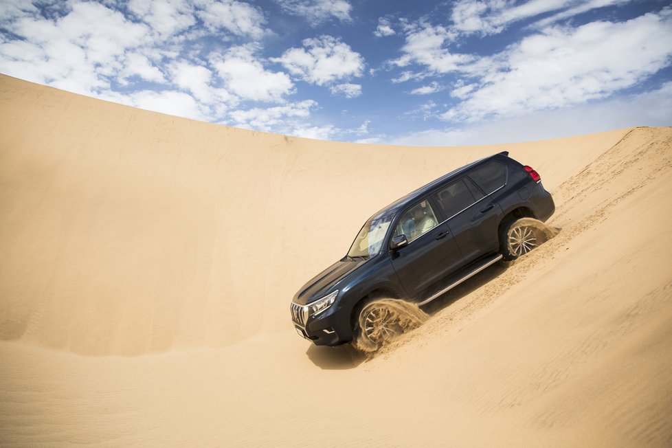 Toyotou Land Cruiser po Namibii