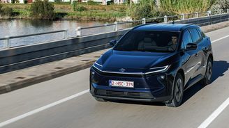 Toyoty bZ4X Toyoty bZ4X