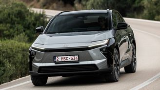 Toyoty bZ4X Toyoty bZ4X