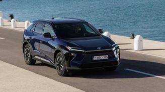 Toyoty bZ4X Toyoty bZ4X