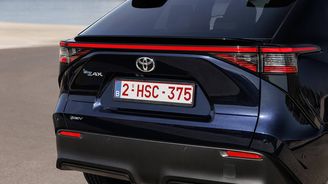 Toyoty bZ4X Toyoty bZ4X