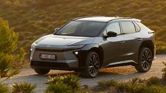 Toyoty bZ4X Toyoty bZ4X