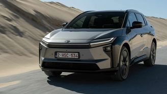 Toyoty bZ4X Toyoty bZ4X