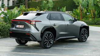 Toyoty bZ4X Toyoty bZ4X