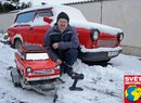 Staví zmenšená auta: Trabantologův vůz hrabe zadními