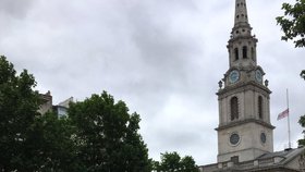 Uzavřené londýnské náměstí Trafalgar Square