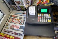 Češi platí za noviny největší daň z EU. Snížit, nejlépe zrušit, apelují vydavatelé