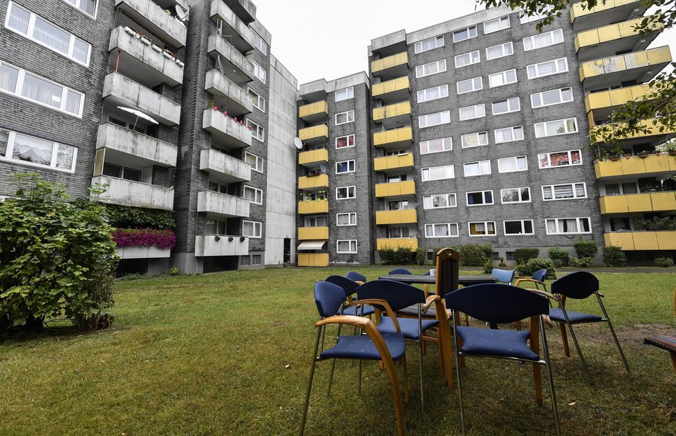 Jeden z bytů v bytovém domě v německém Solingenu se stal dějištěm velké tragédie. Pět dětí od 1 do 8 let nepřežilo.