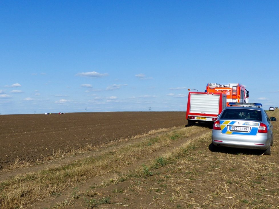 Polský pilot (23) motorového rogala zemřel ve středu odpoledne poi pádu poblíž Moravského Žižkova na Břeclavsku