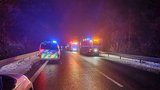 Při nehodě dvou aut na Břeclavsku zemřel jeden z řidičů: Pět zraněných, z toho dvě děti 