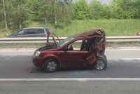 Zbytečná smrt: Šofér (26) nedával v Brně pozor, smetl motoristu u krajnice