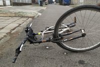 Kuriózní nehoda: Žena vešla do silnice a srazila se s cyklistou (†67)! Za usmrcení dostala podmínku