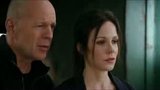 Trailer: Bruce Willis je v důchodu extrémně nebezpečný!