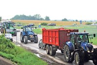 Protest zemědělců: Na silnice vyjede až 2000 strojů!