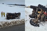 Opilý Čech v Polsku převrátil traktor při předjíždění: Spolujezdec (16) má vážné zranění hlavy