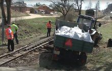 Vlak smetl traktor