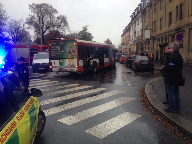 Poškozený autobus.