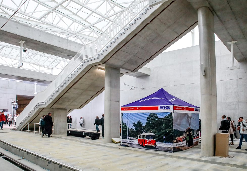 Pravidelný provoz nového tramvajového tunelu ze Starého Lískovce k bohunické nemocnici.  spuštěn už 11. prosince.
