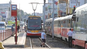 Tramvaj srazila v Praze devítiletého chlapce (17. srpna 2022)