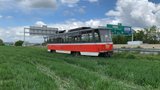 Záhada tramvaje na D1 rozluštěna: Za 351 tisíc ji koupil developer, který chce u Čestlic stavět obří komplex
