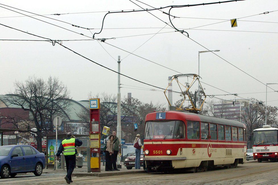 Tramvaje nebudou jezdit mezi Výstavištěm Praha a holešovickým nádražím.