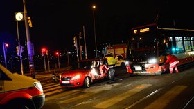 Nehoda tramvaje u nábřeží Kapitána JAroče