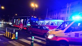 Praha dnes zažila havárie pěti tramvají