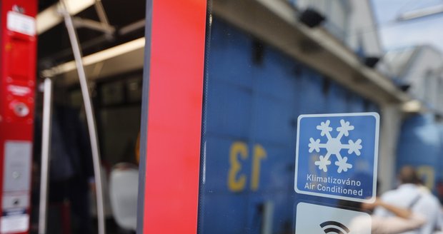 Nová tramvaj s Wi-Fi a klimatizací